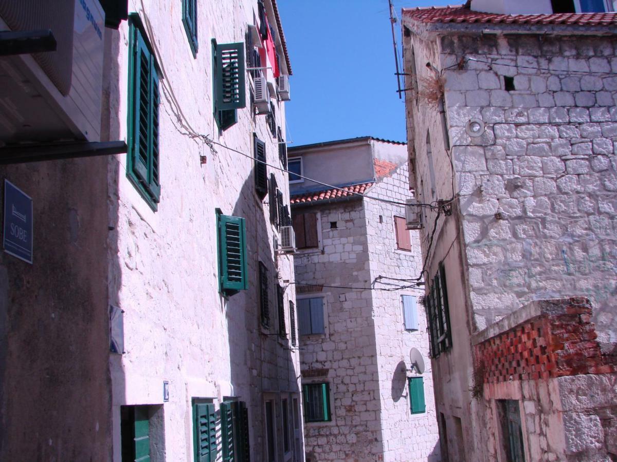 Single Rooms In The Heart Of Split Bagian luar foto